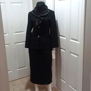 NWT Black Skirt Suit Size 10 FirmPrice!